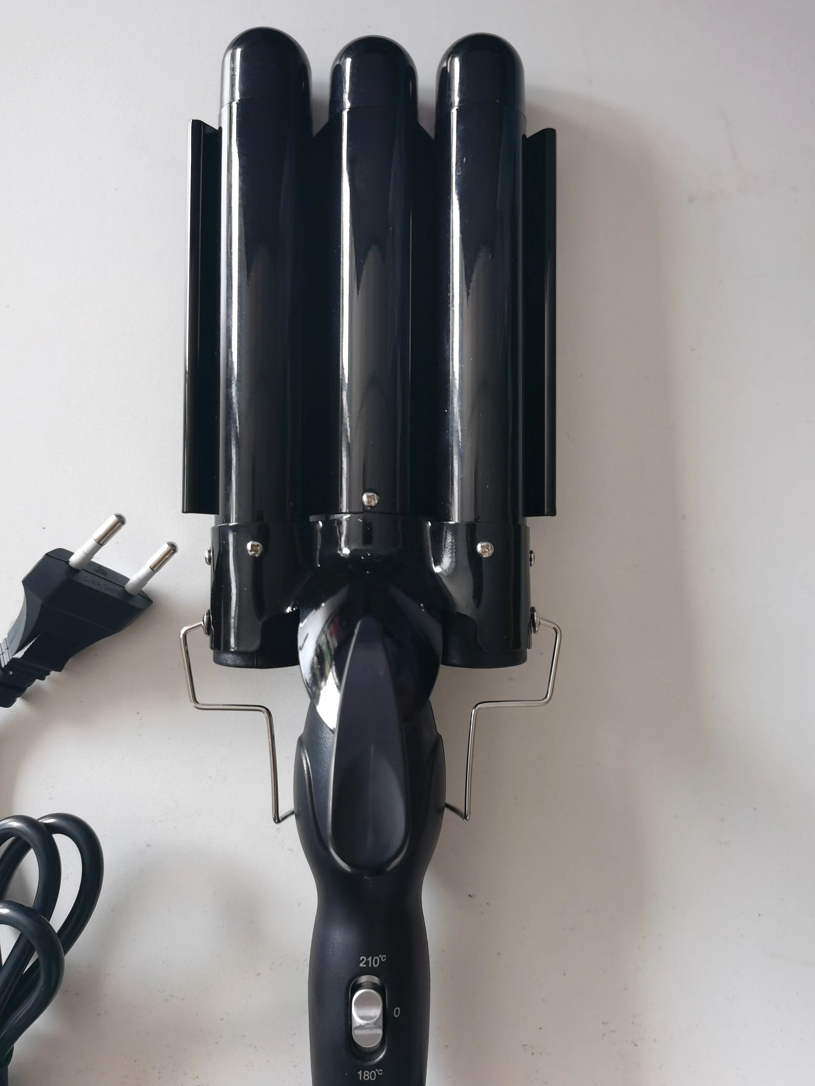 Triple Barrel Hair Waver | Beach Waves Curling Iron